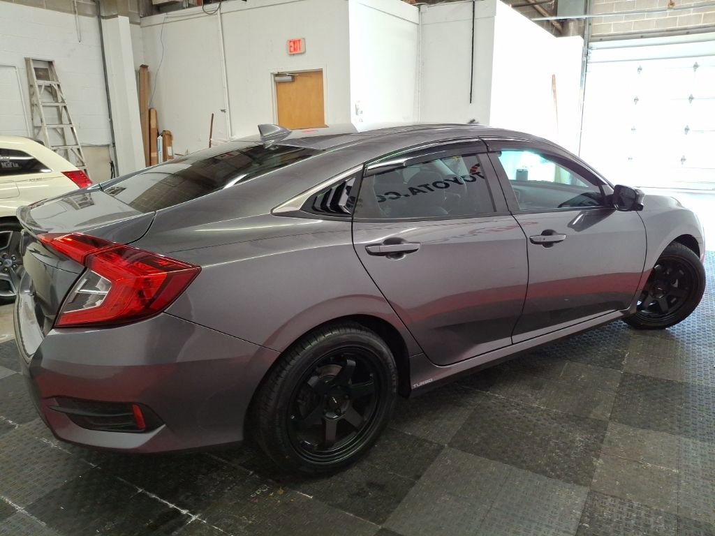 Used 2018 Honda Civic EX-T image 11