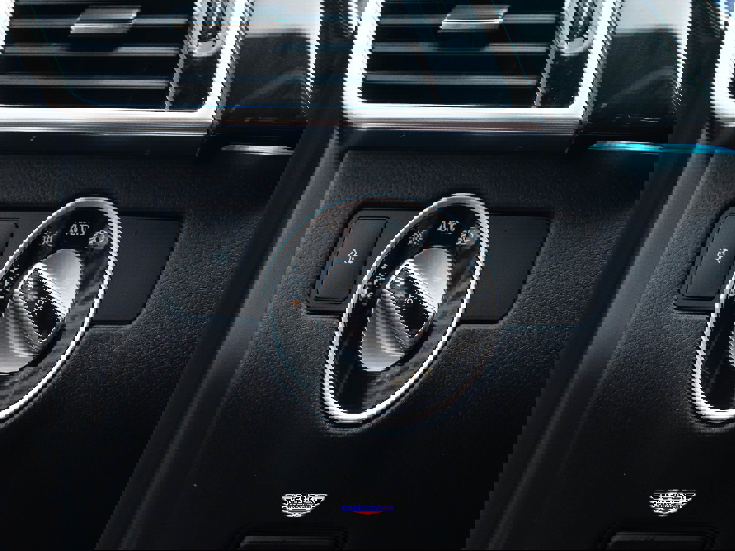 Used 2017 Mercedes-Benz GLS 550 550 4MATIC w/ Driver Assistance Package image 40