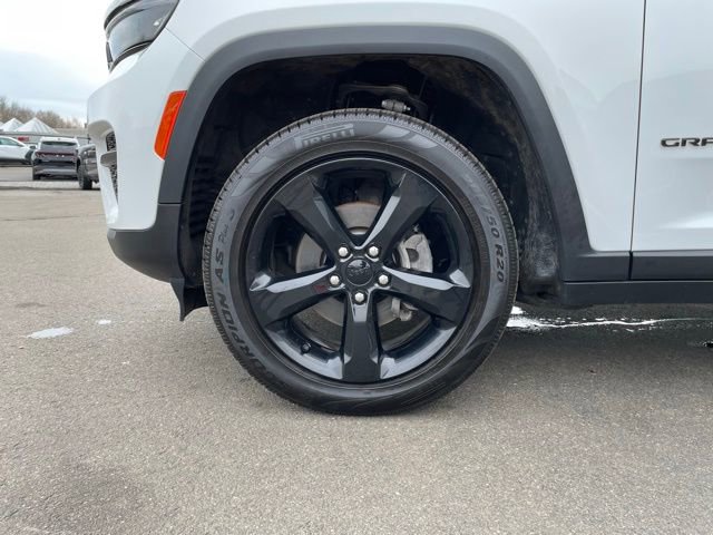 Used 2023 Jeep Grand Cherokee Altitude image 35