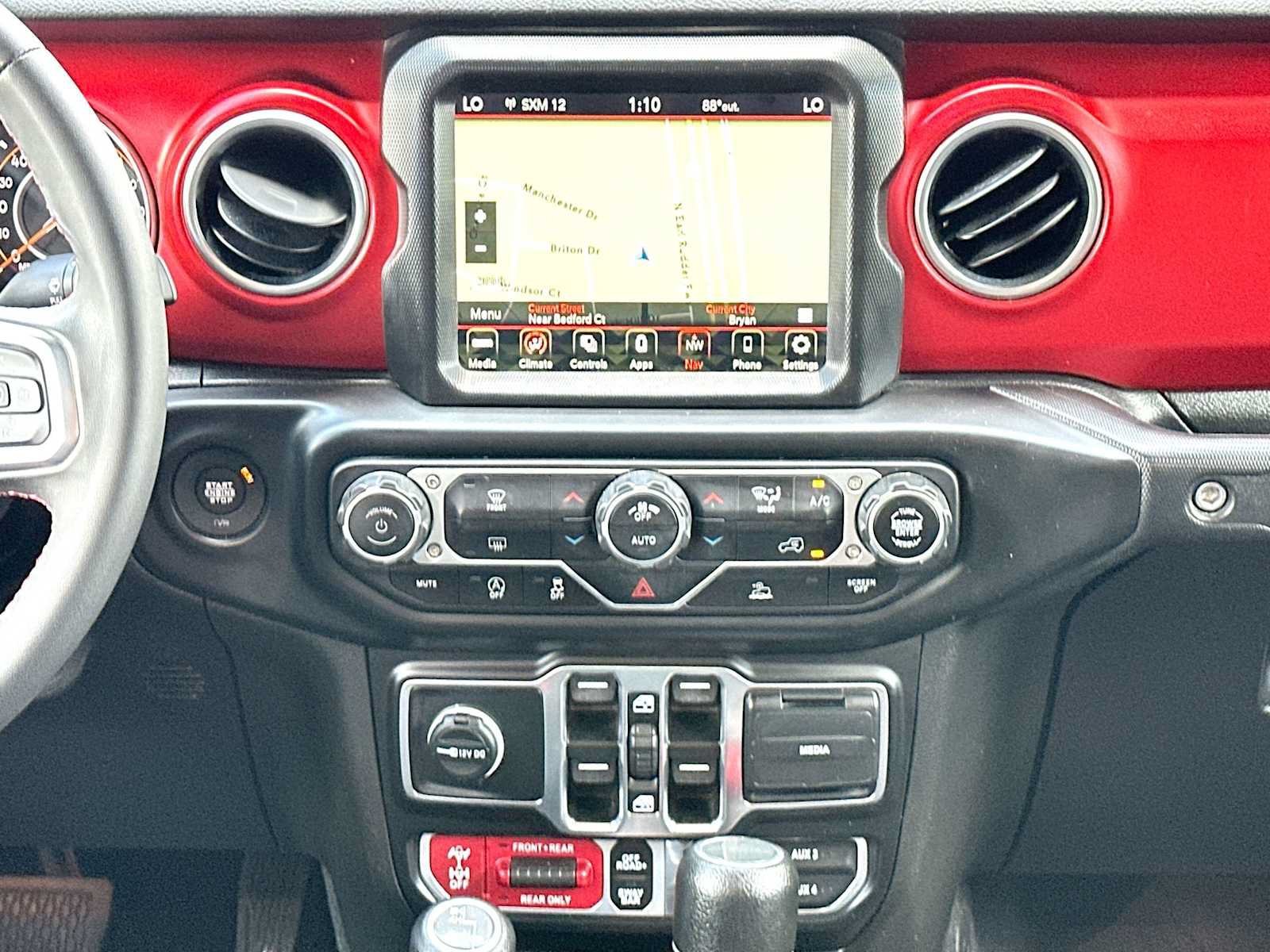 Used 2023 Jeep Gladiator Rubicon w/ LED Lighting Group AWD/4WD image 26