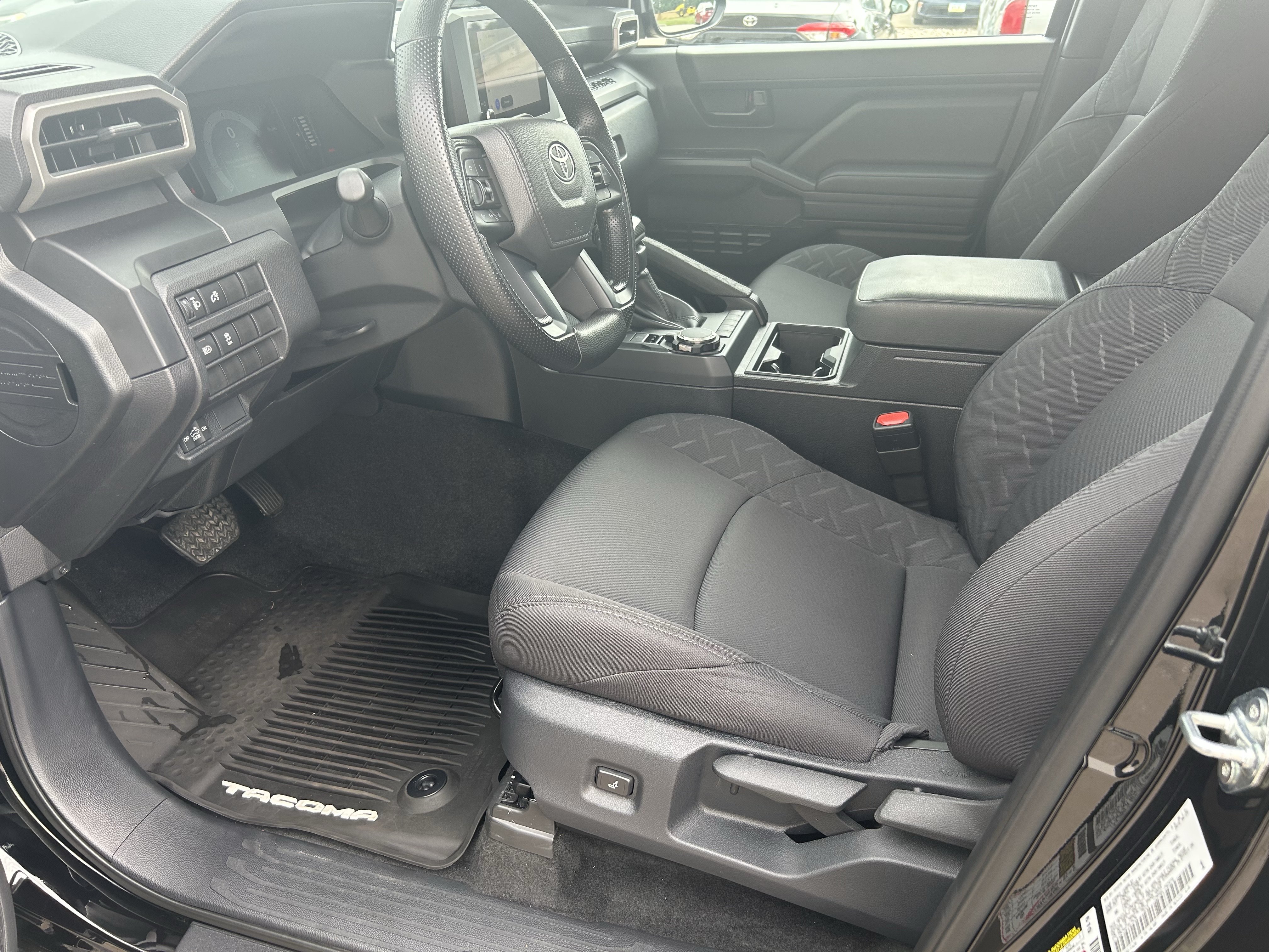 Certified 2025 Toyota Tacoma SR AWD/4WD image 13