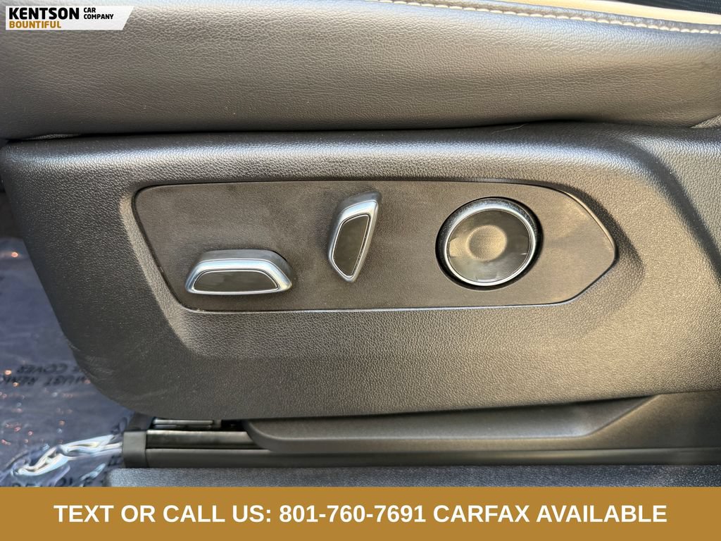Used 2024 Cadillac Escalade Sport w/ LPO, ONYX Package AWD/4WD image 33