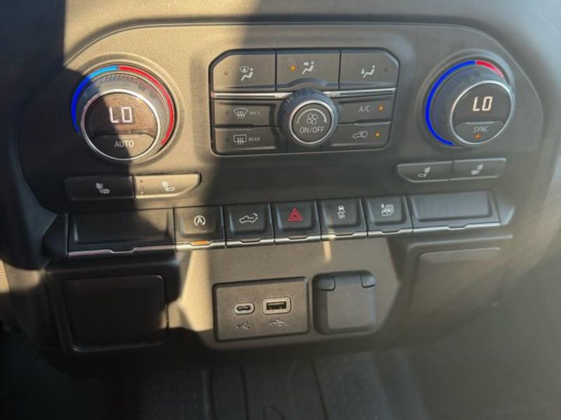 Used 2019 Chevrolet Silverado 1500 LT w/ All-Star Edition RWD image 17