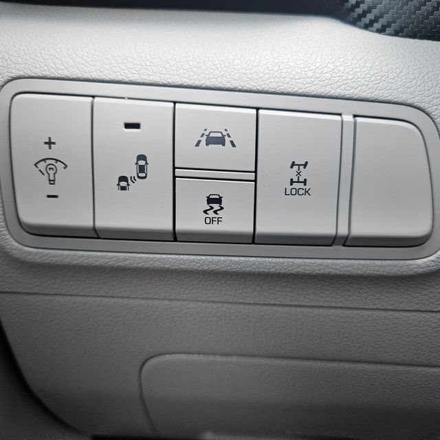 Used 2019 Hyundai Tucson Value AWD/4WD image 28