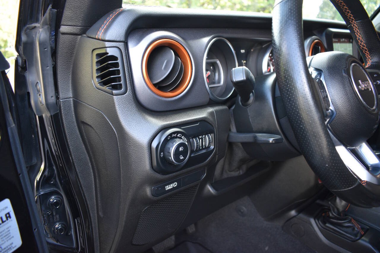 Used 2020 Jeep Gladiator Mojave AWD/4WD image 18
