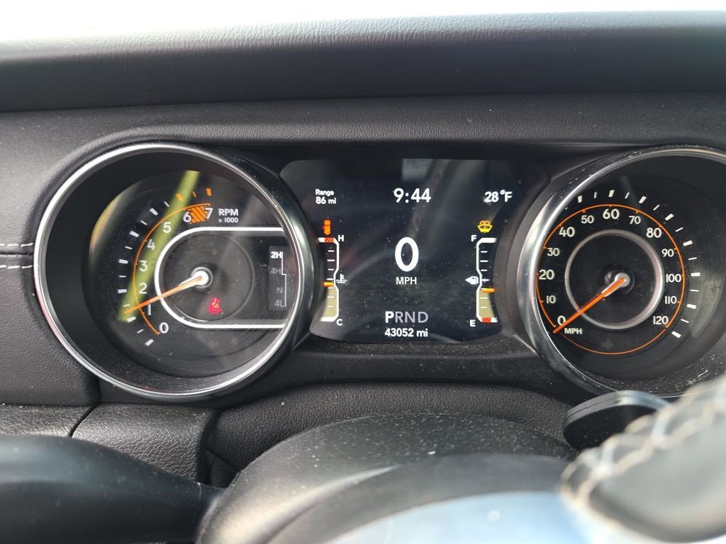 Used 2021 Jeep Wrangler Unlimited Sahara image 11