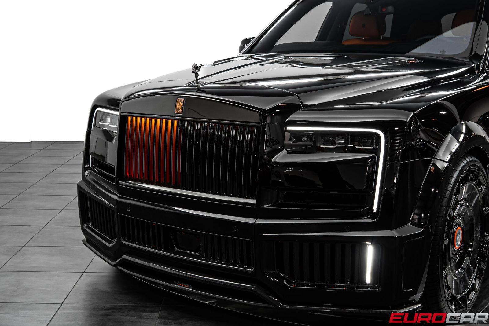 Used 2025 Rolls-Royce Cullinan Black Badge AWD/4WD image 21