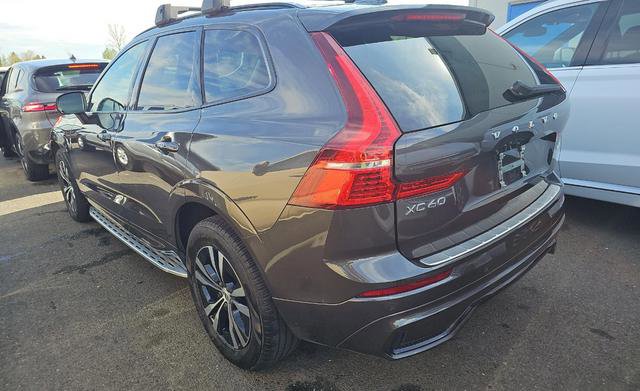 Used 2024 Volvo XC60 B5 Core AWD/4WD image 6