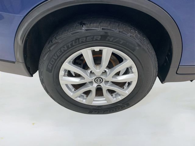 Used 2020 Nissan Rogue SV image 17