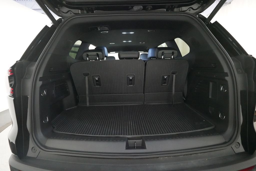Used 2024 GMC Acadia AT4 w/ Luxury Package AWD/4WD image 10