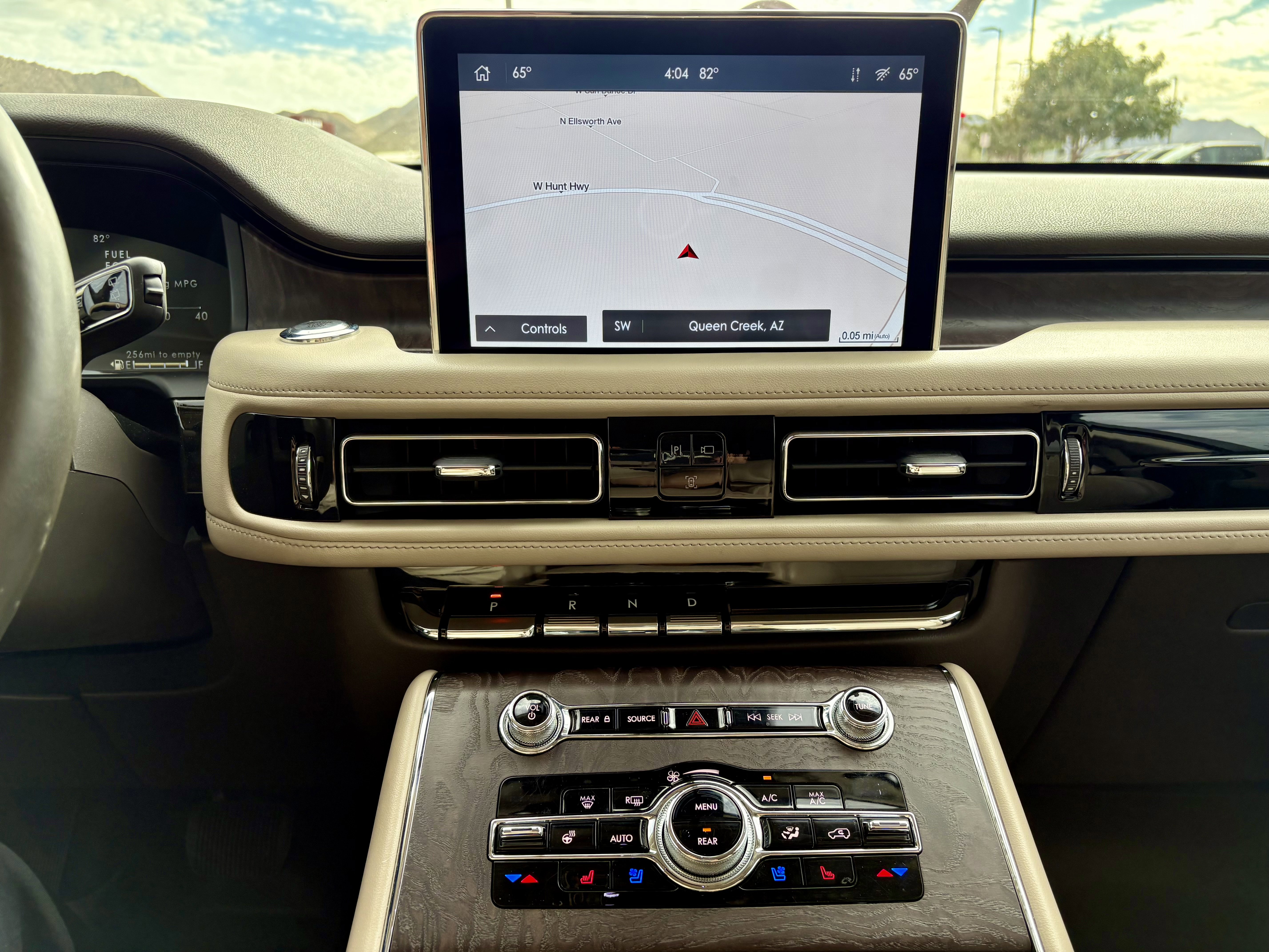 Used 2020 Lincoln Aviator Reserve w/ Equipment Group 201A image 20