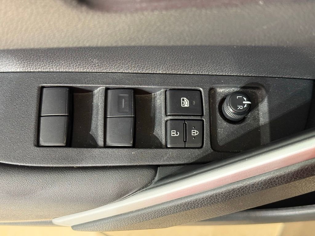 Certified 2023 Toyota Corolla Cross LE AWD/4WD image 16