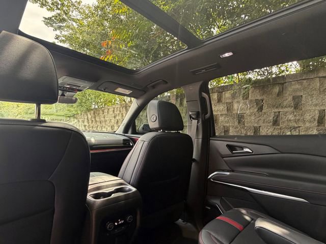 Used 2024 Chevrolet Traverse RS AWD/4WD image 36