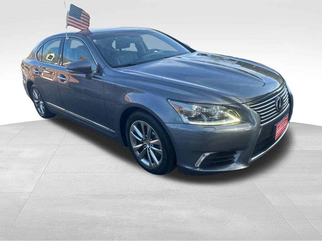 Used 2015 Lexus LS 460 AWD w/ Comfort Package image 4