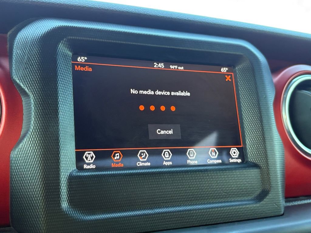 Used 2018 Jeep Wrangler Unlimited Rubicon image 16