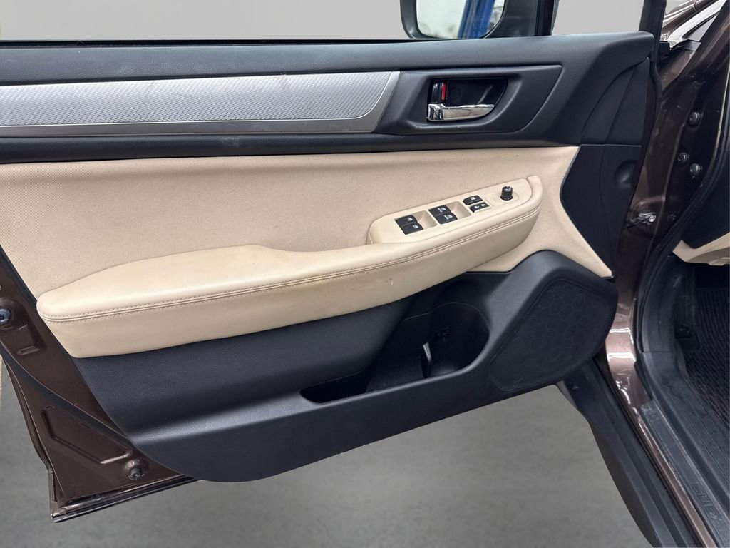 Used 2019 Subaru Outback 2.5i Premium image 23