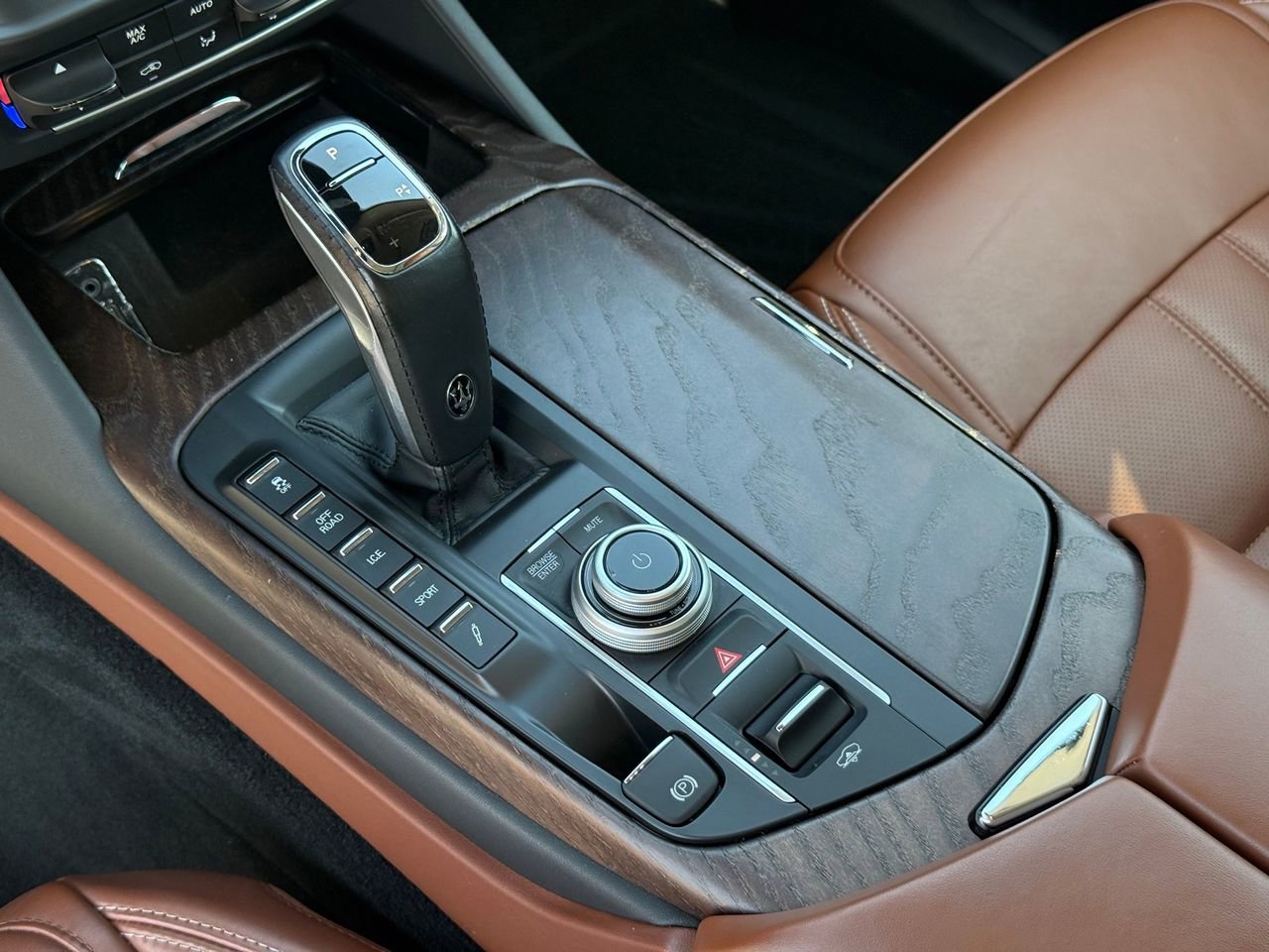 Certified 2022 Maserati Levante Modena S image 21