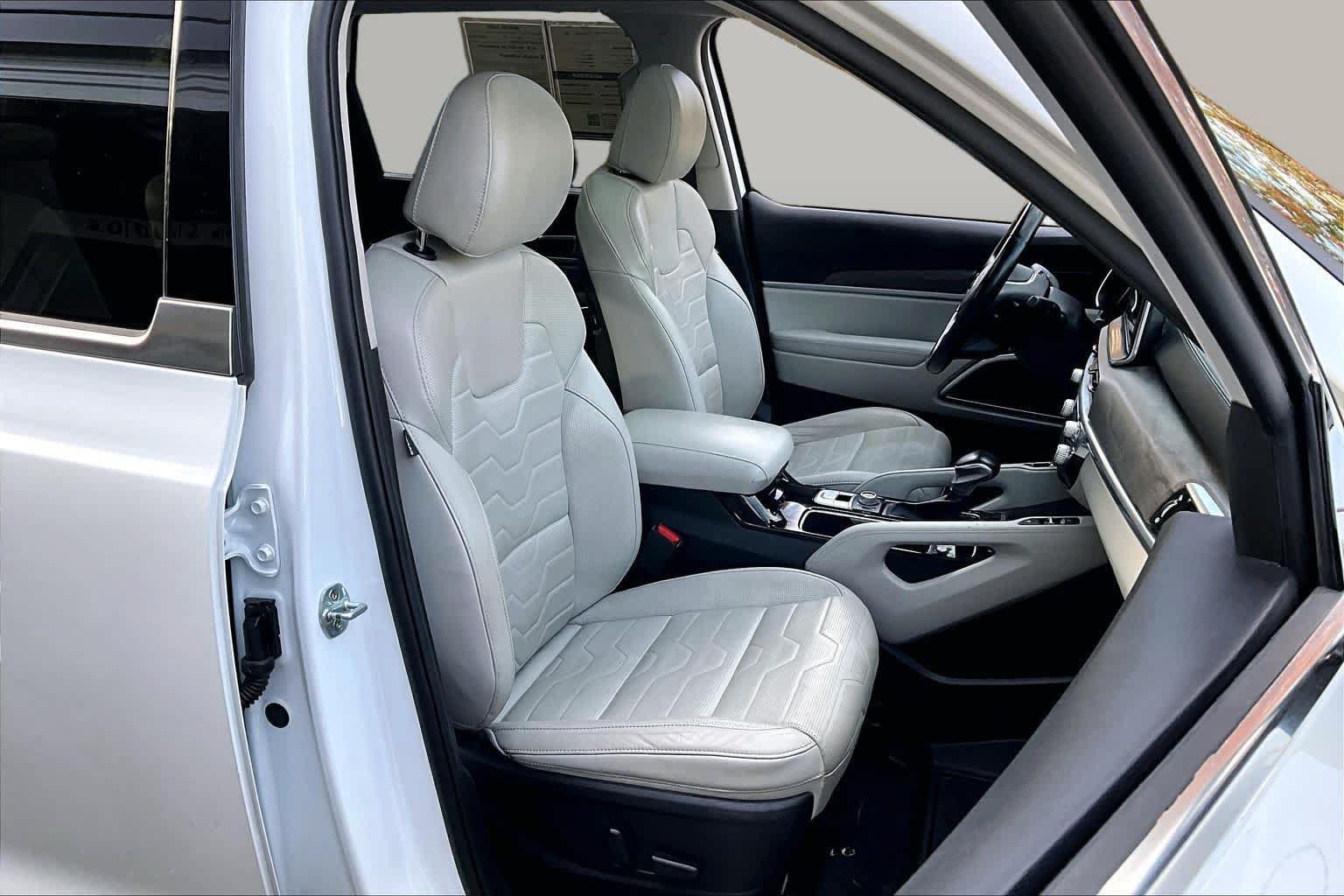 Used 2020 Kia Telluride SX w/ SX Prestige Package AWD/4WD image 7