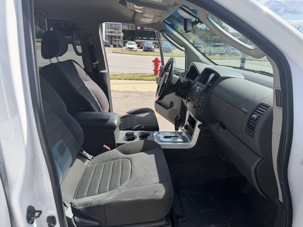 Used 2008 Nissan Pathfinder SE AWD/4WD image 20
