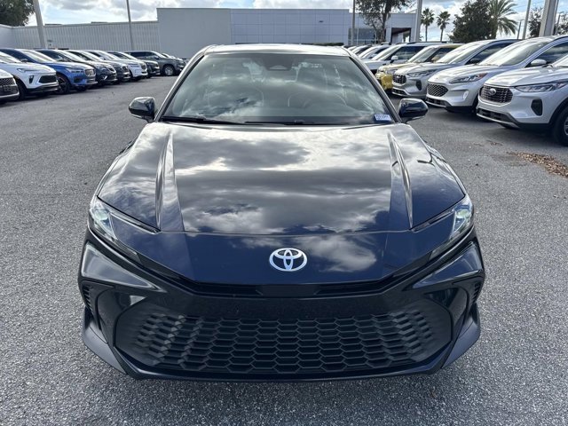 Certified 2025 Toyota Camry SE image 6