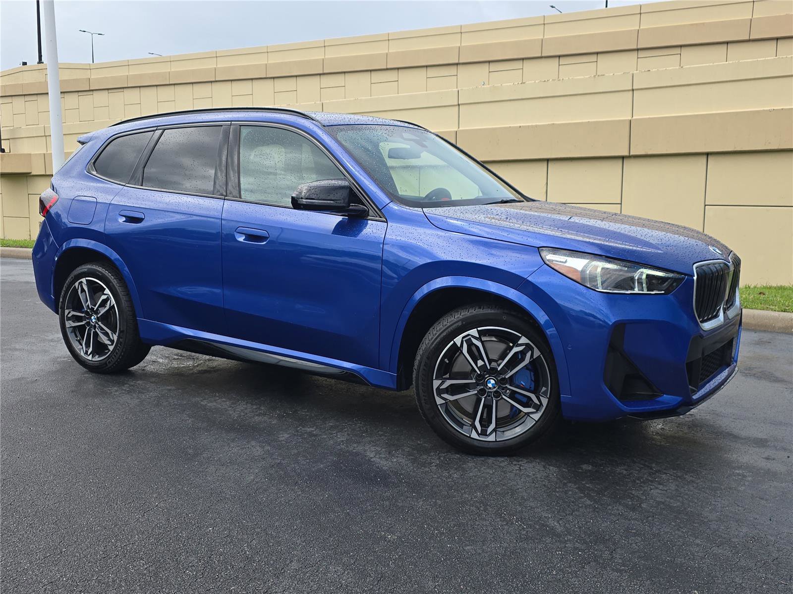 Used 2025 BMW X1 M35i image 25