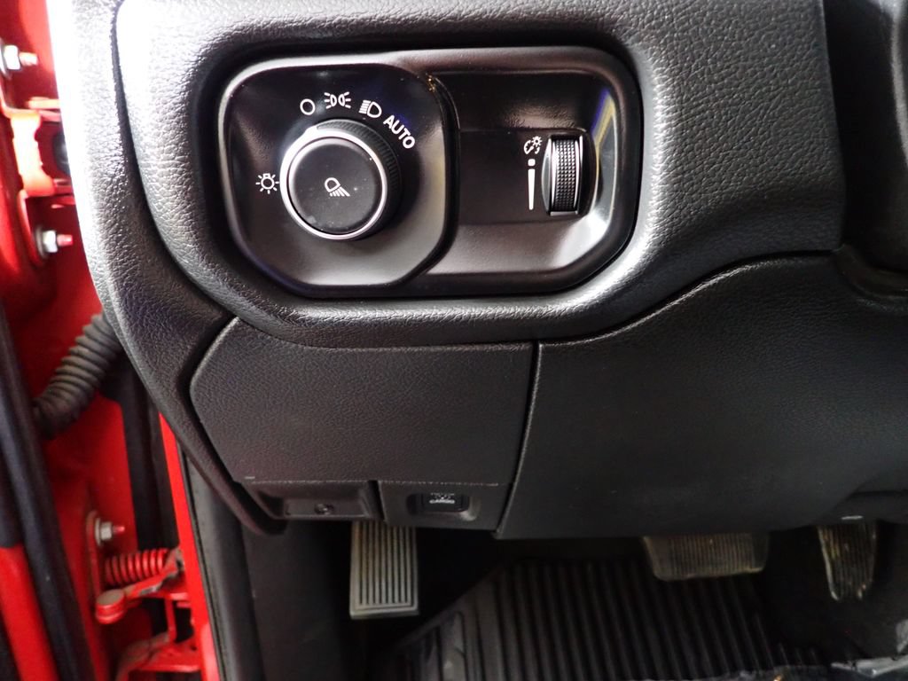 Used 2022 RAM 2500 Tradesman AWD/4WD image 21
