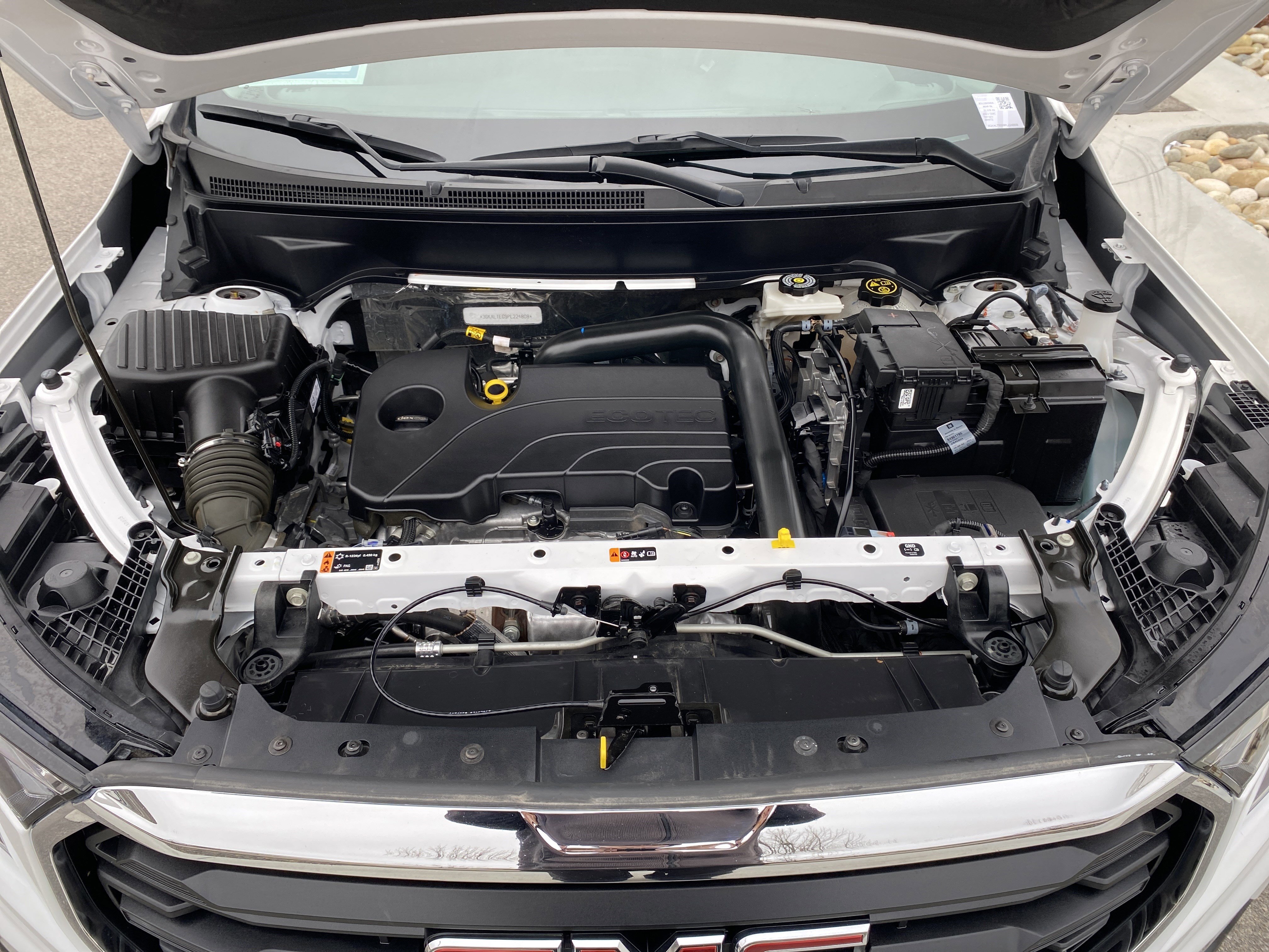 Used 2023 GMC Terrain SLE w/ Driver Convenience Package image 23