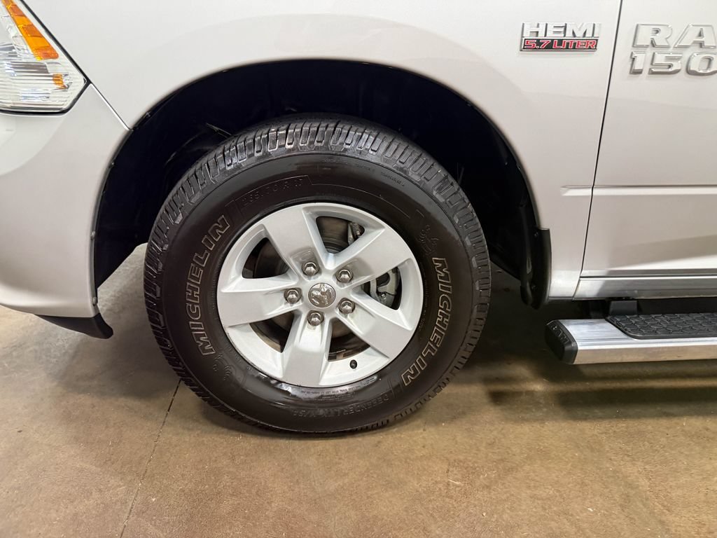 Used 2017 RAM 1500 Express RWD image 86