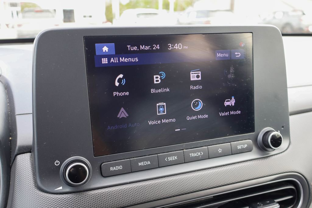 Used 2023 Hyundai Kona SEL image 3