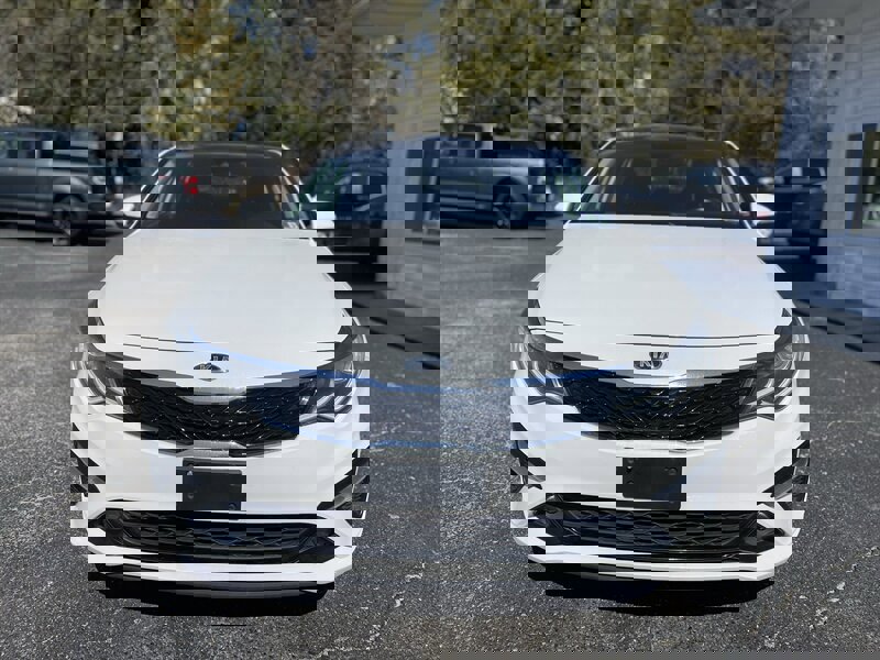 Used 2019 Kia Optima S w/ S Panoramic Sunroof Package image 3