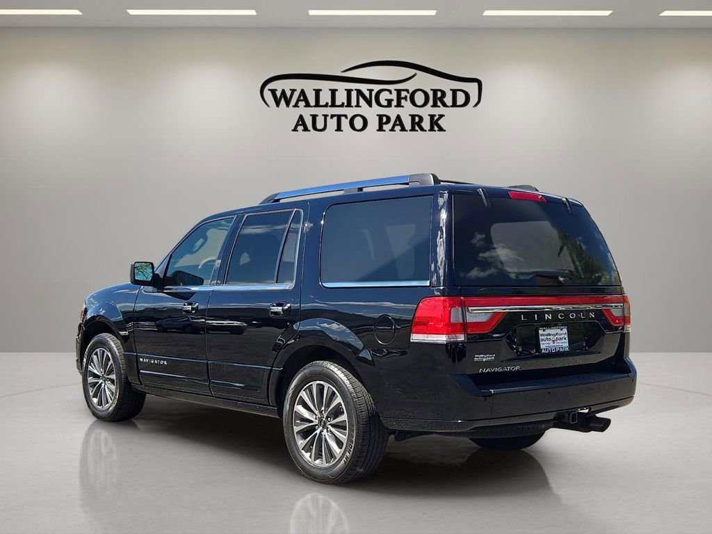 Used 2017 Lincoln Navigator Select AWD/4WD image 6