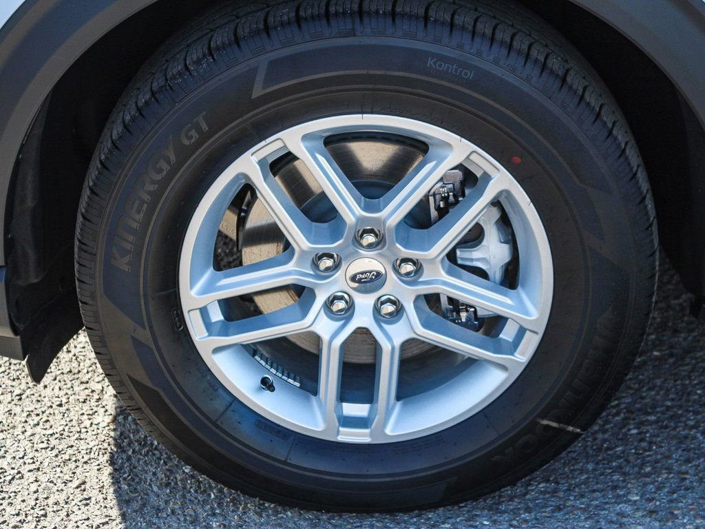 New 2026 Ford Explorer Active image 6