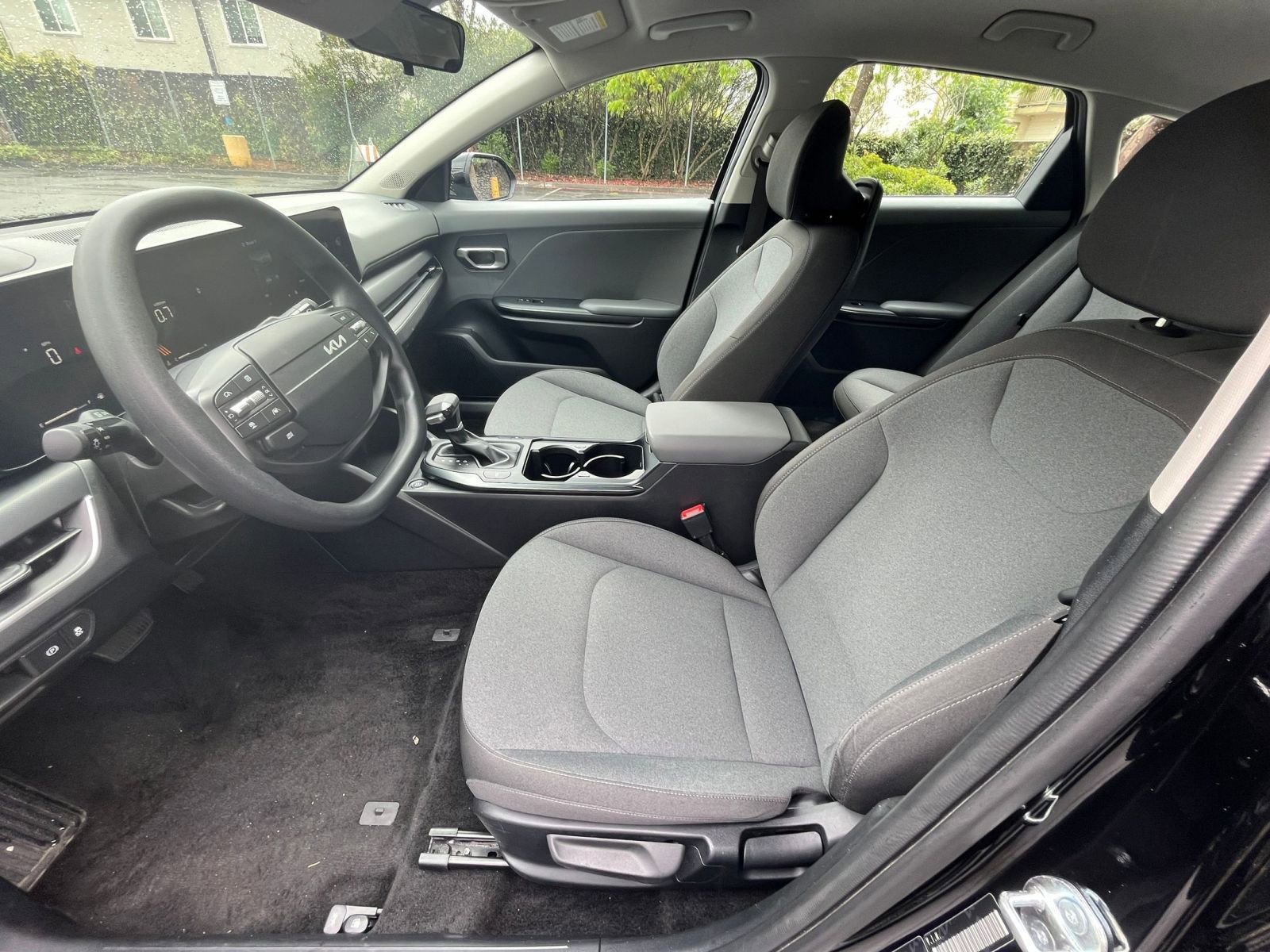 Used 2025 Kia K4 FWD image 25