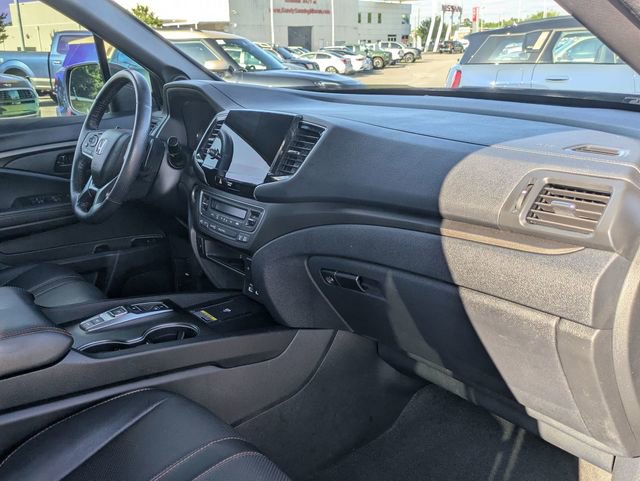 Used 2024 Honda Passport TrailSport image 28