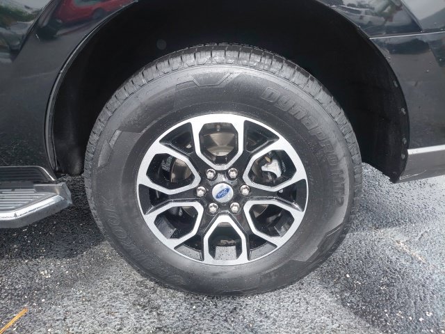 Used 2022 Ford Expedition XLT AWD/4WD image 12
