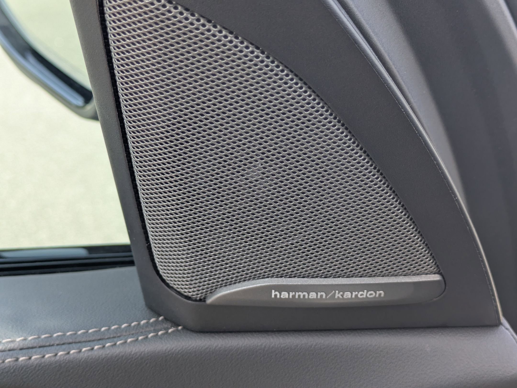 Used 2024 BMW X5 xDrive40i w/ M Sport Package image 22