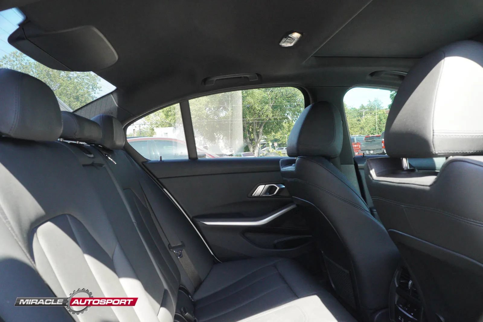 Used 2019 BMW 330i xDrive Sedan w/ Convenience Package AWD/4WD image 40