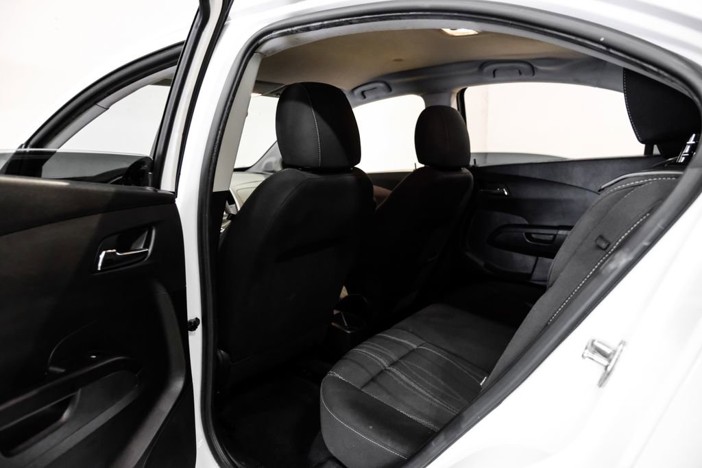 Used 2019 Chevrolet Sonic LT w/ Convenience Package image 36