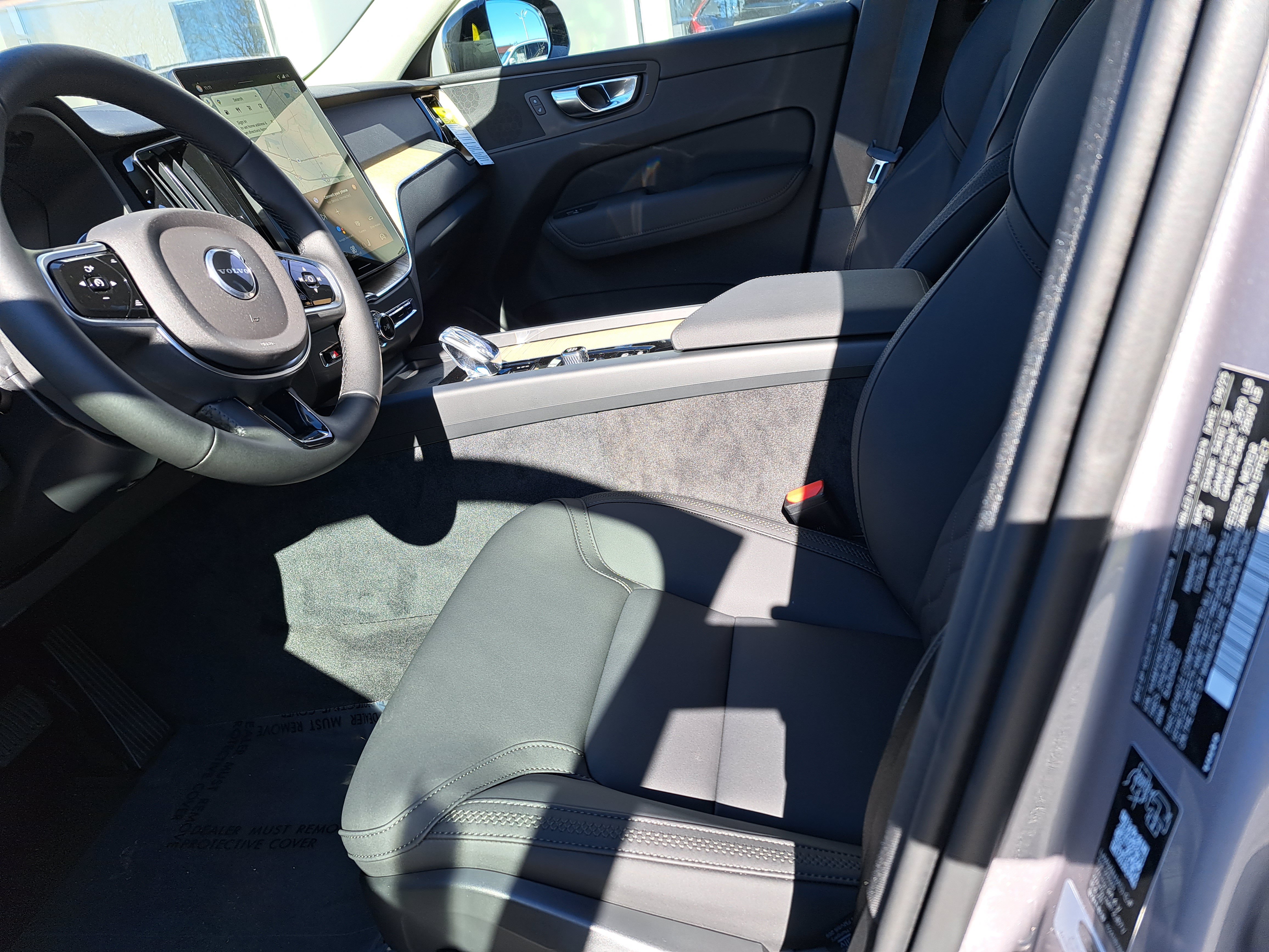 New 2026 Volvo XC60 B5 Plus w/ Protection Package Premier AWD/4WD image 6