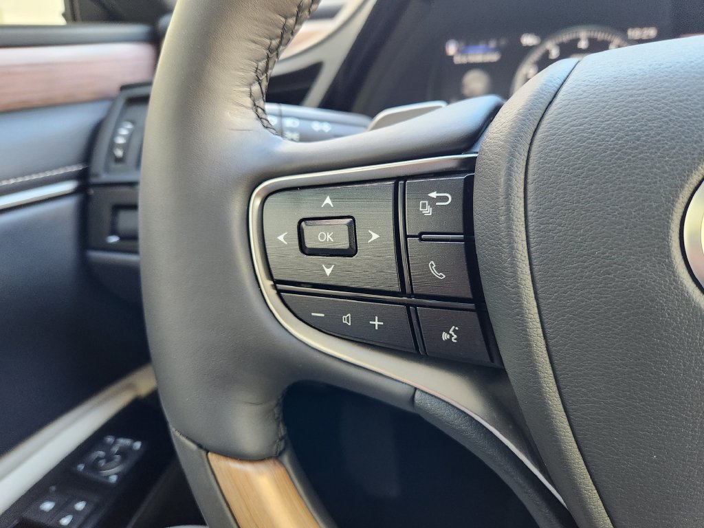 Certified 2024 Lexus ES 350 w/ Technology Package FWD image 28
