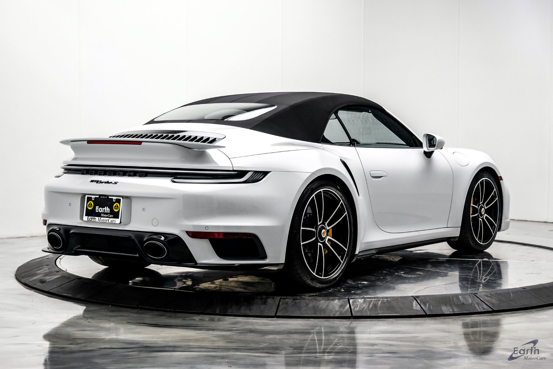 Used 2024 Porsche 911 Turbo S AWD/4WD image 22