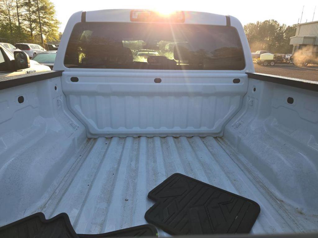 Used 2024 Chevrolet Colorado W/T image 16