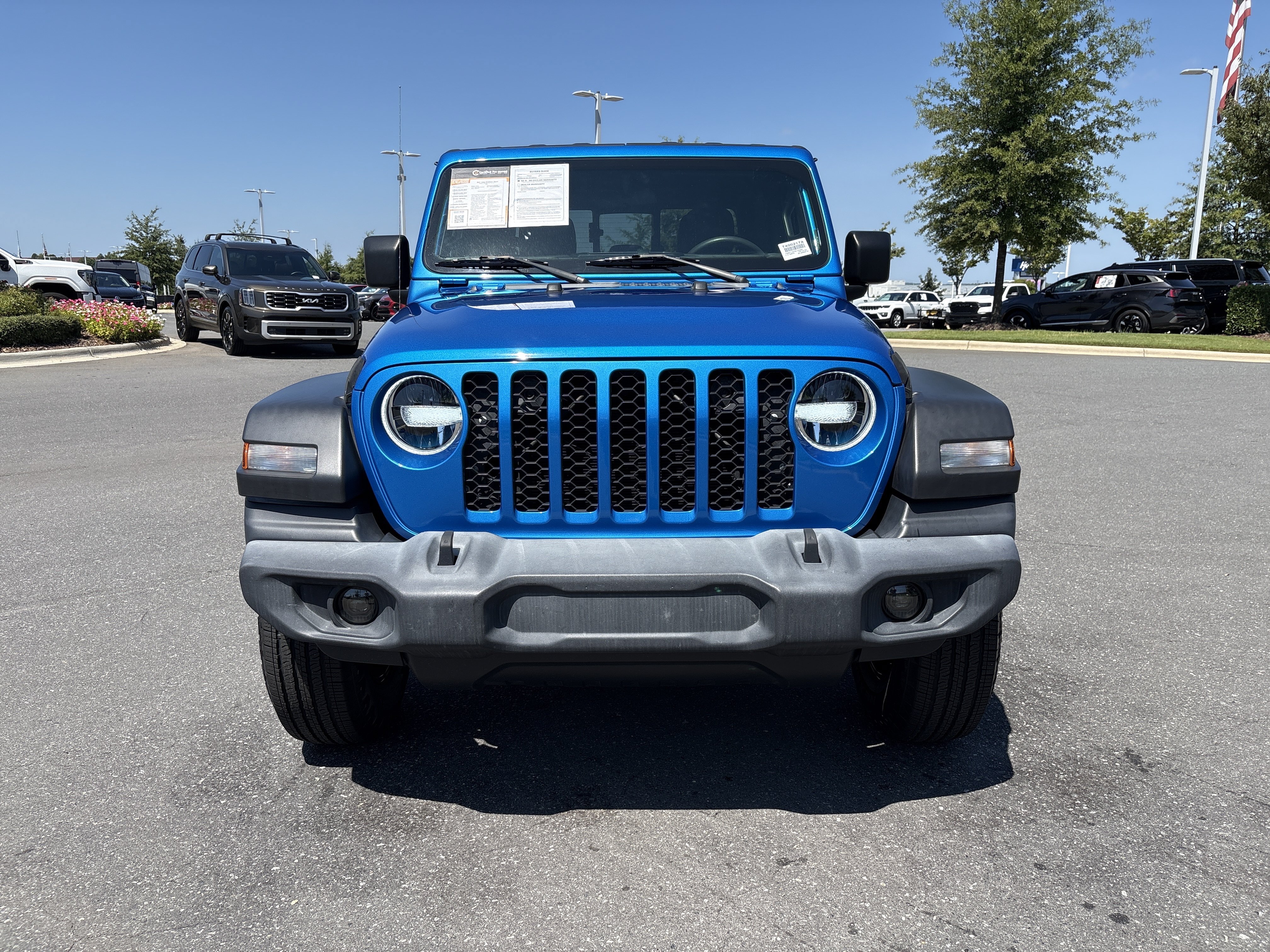 Used 2021 Jeep Gladiator Sport AWD/4WD image 3