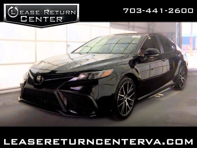 Used 2024 Toyota Camry SE FWD image 1