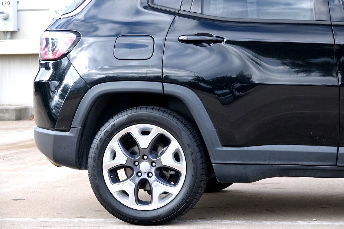 Used 2019 Jeep Compass Limited image 26