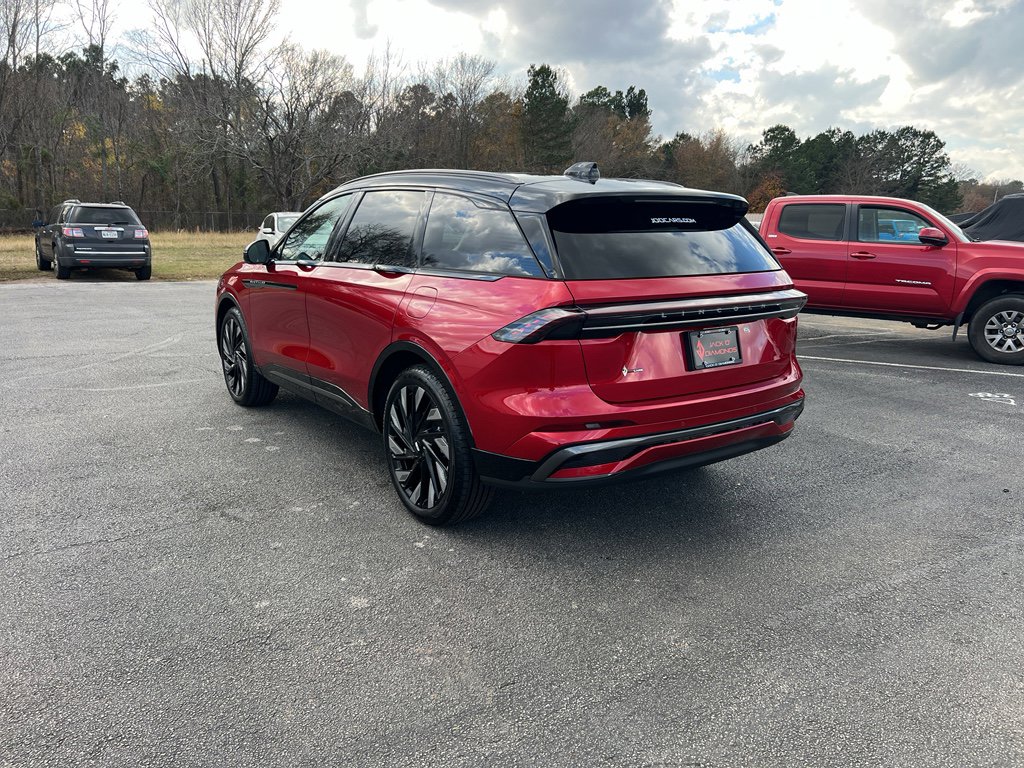 New 2026 Lincoln Nautilus Reserve w/ Jet Appearance Package image 4