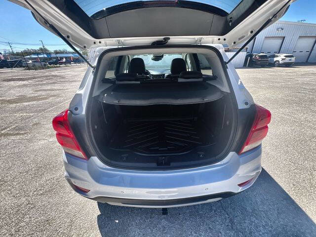 Used 2018 Chevrolet Trax Premier w/ LPO, Protection Package AWD/4WD image 25