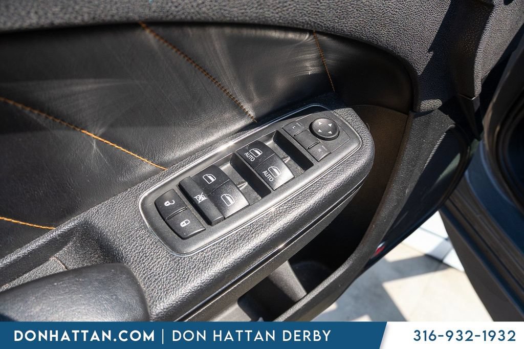Used 2017 Dodge Charger R/T RWD image 16