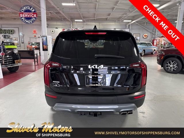 Used 2022 Kia Telluride SX w/ SX Prestige Package image 4
