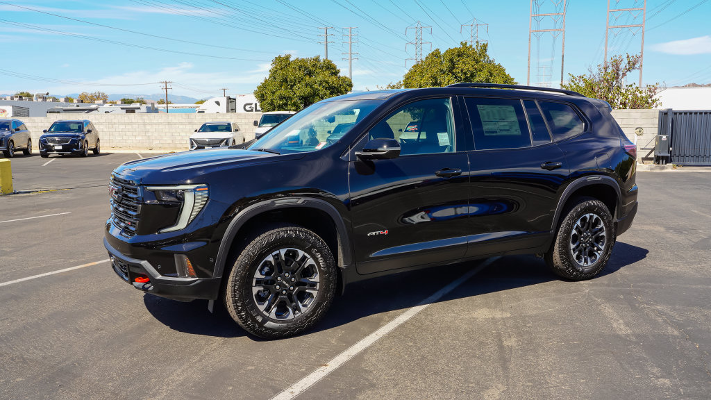 New 2027 GMC Acadia AT4 w/ AT4 Reserve Package AWD/4WD image 3